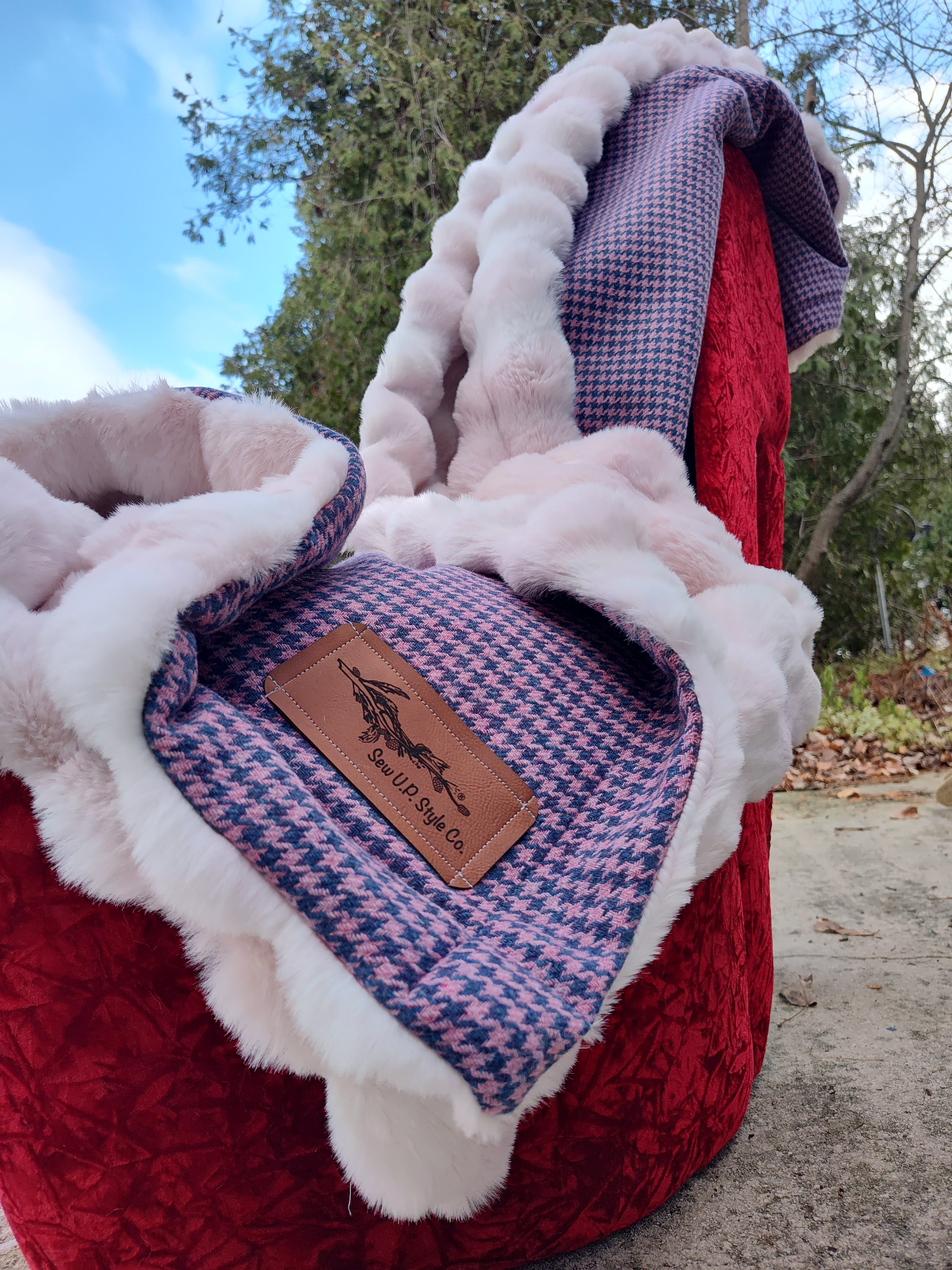 Pink Blue Houndstooth