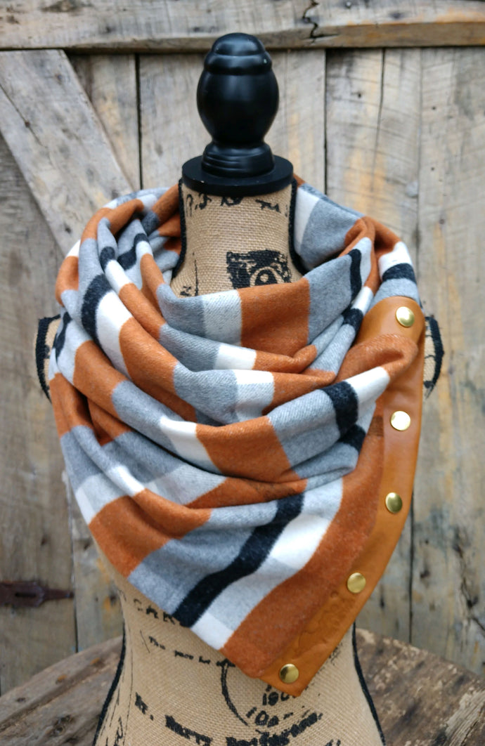 Vintage Gray/Tan/Blk Plaid